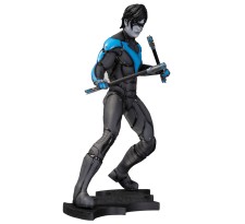 Batman Arkham City Statue Nightwing 22 cm